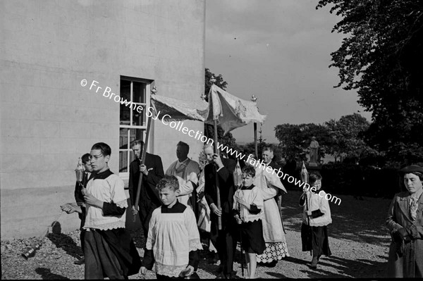 GORTNOOR ABBEY PROCESSION